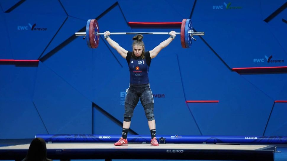 Loredana Toma, halterofila de aur. A câștigat trei titluri la Campionatele Europene de la Erevan