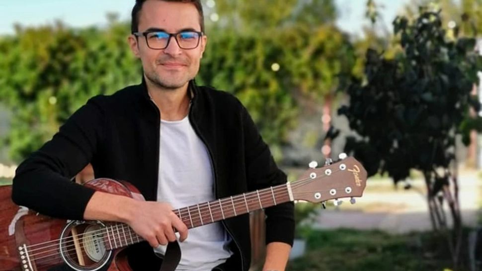 Un solist al Ansamblului Doina Oltului a murit la doar 31 ani - Anunțul colegilor