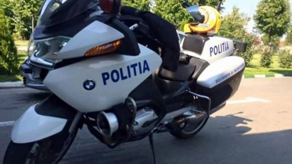Cel mai bogat polițist rutier din București, dat afară din casă după ce și-a bătut soția cu un obiect de mobilier - ordin de protecție