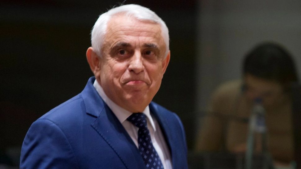 Moțiune la Camera Deputaților împotriva ministrului Agriculturii, Petre Daea. „De la grânarul Europei la ruşinea Europei”