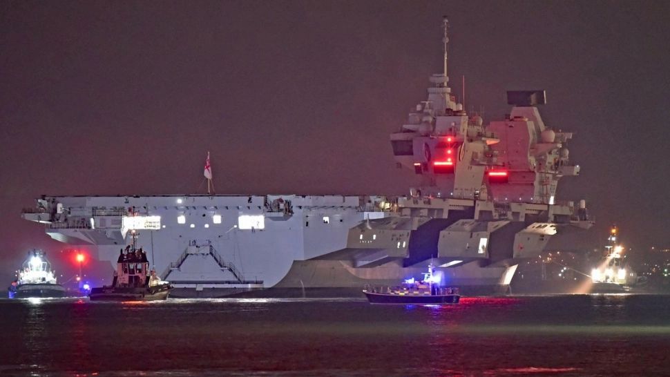 Portavionul Queen Elisabeth, mândria Marinei Britanice, trimis „la lucru” în Marea Mediterană ca să îl descurajeze pe Putin