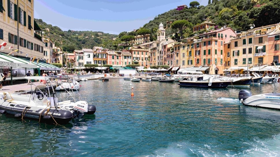 Autoritățile au INTERZIS turiștilor să mai facă poze în acest oraș din Italia! Ce le-a determinat să ia această decizie