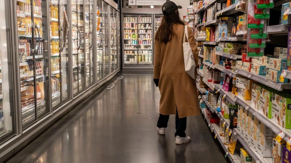 Programul magazinelor de Florii și Paște. Când mai putem să facem cumpărături