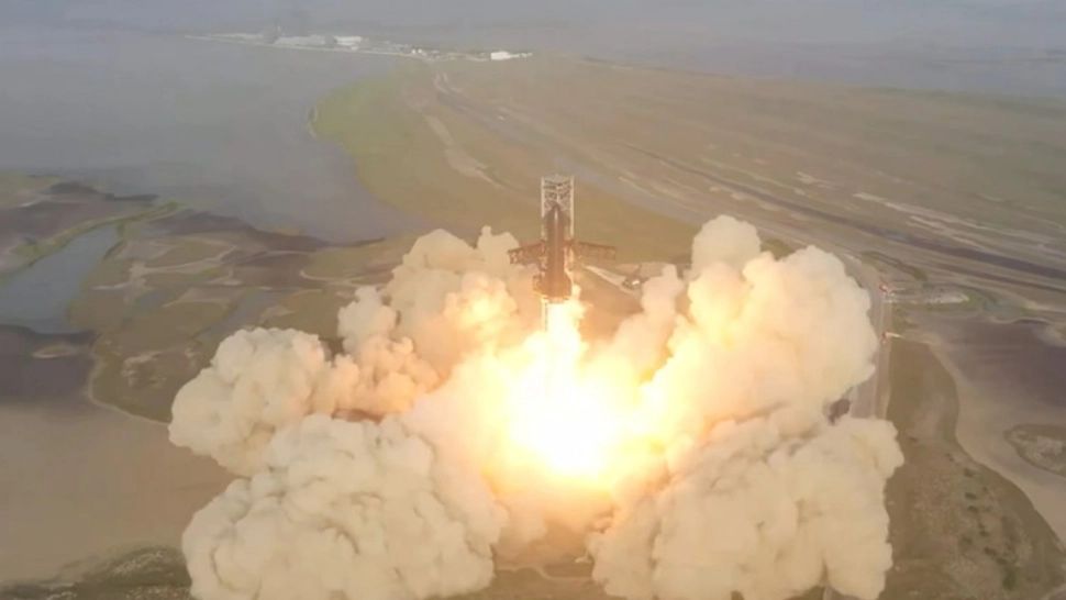 Reacția incredibilă a lui Elon Musk după ce naveta Starship a explodat la scurt timp după decolare