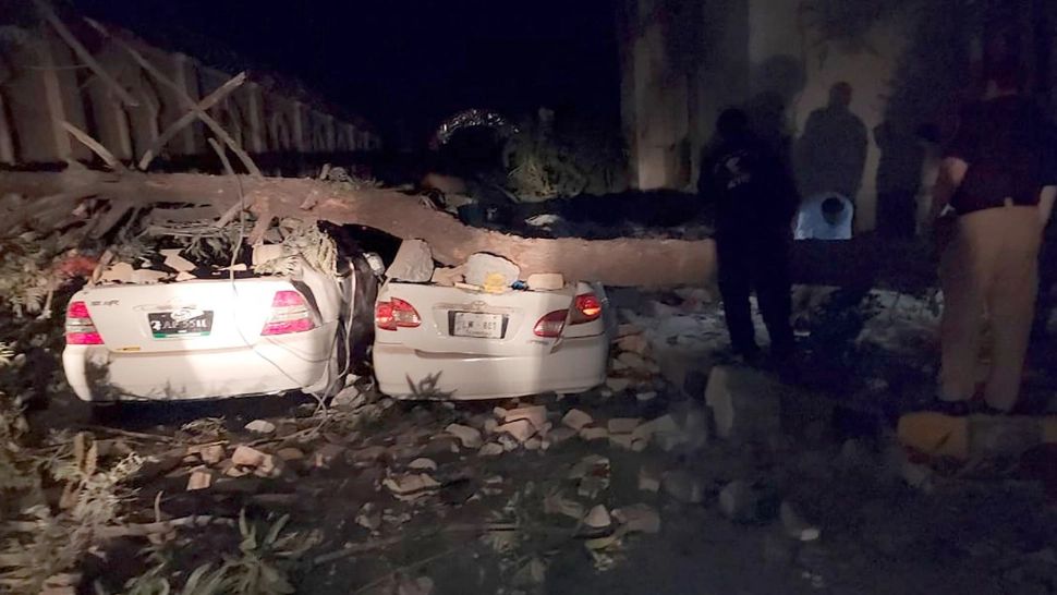 Atentat cu bombă într-o secție de poliție din Pakistan: cel puțin 20 de morți
