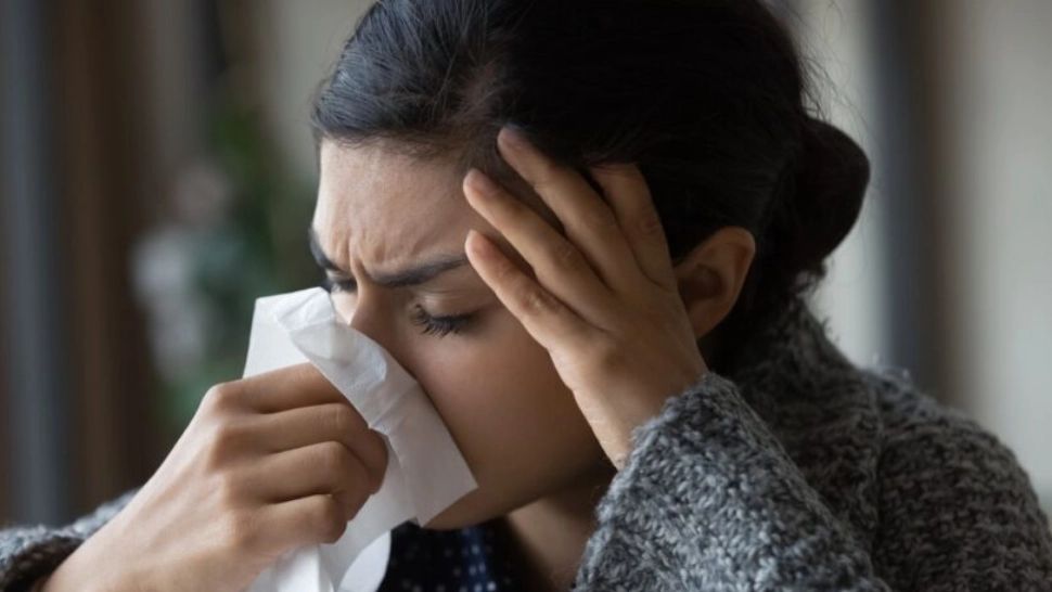 8 metode simple prin care te poți trata de sinuzită, fără medicamente - Una din ele este ESENȚIALĂ