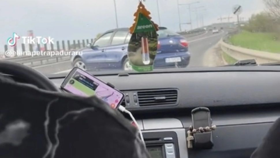 Ce a pățit șoferul care a fost filmat conducând pe contrasens pe autostradă, în Sibiu - VIDEO