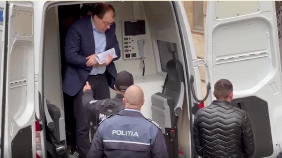 Răsturnare de situație în cazul medicului care lua aparate de la cadavre! Decizia luată de procurori