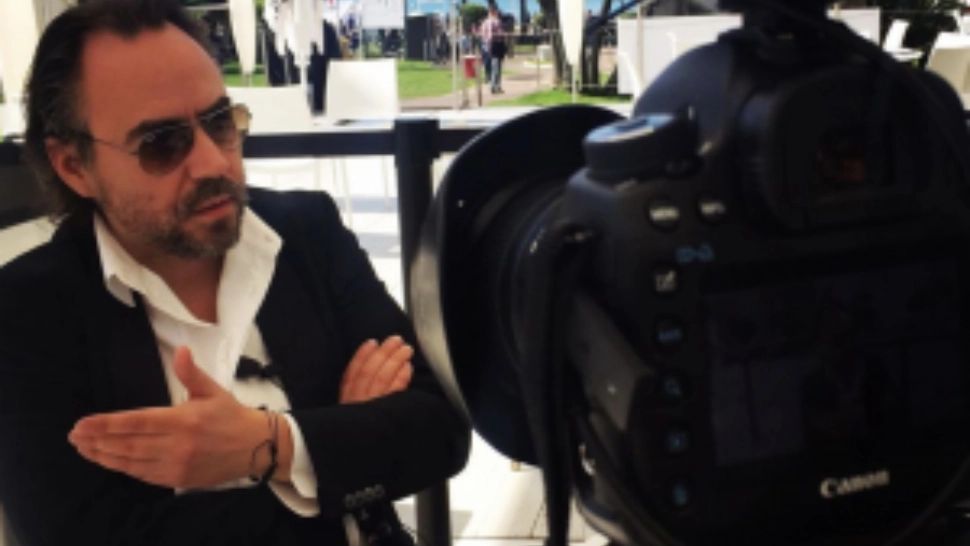 Regizorul Bobby Păunescu și maestrul Țăndărică vor produce filmul "Tzăndărică". Fenomenul Flower Power în lagărul comunist, adus în prim plan