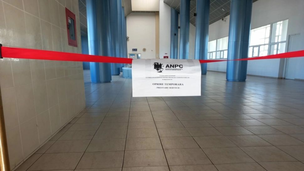 Gara Bistrița Nord, amendată de comisarii de la Protecția Consumatorilor! Sala de așteptare, ÎNCHISĂ