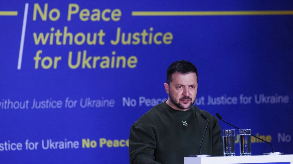 Zelenski, vizită istorică la Curtea Penală Internațională - Mesaj către Kremlin: PUTIN merită să fie condamnat și adus la Haga!