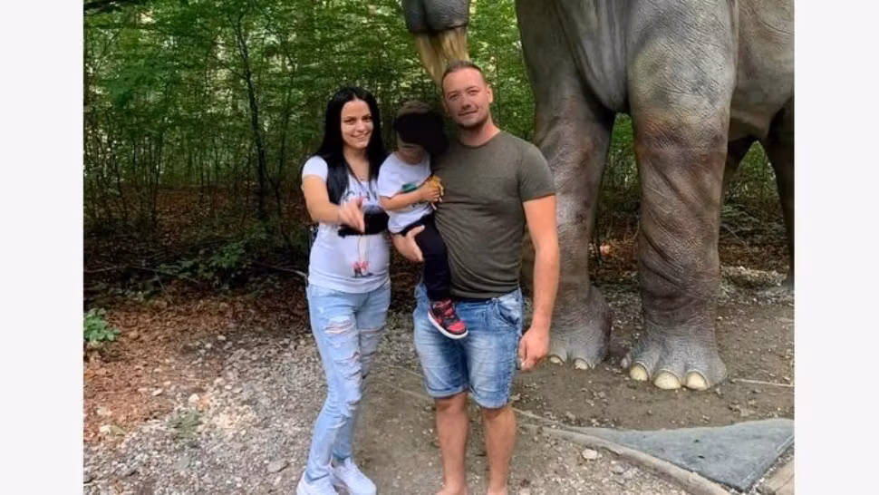 Tânăra care și-a pierdut copilul și soțul în tragedia de pe Mureș, mesaj sfâșietor: "De ce mi i-ai luat, Doamne, pe amândoi? Cu ce ți-am greșit sa îmi faci așa ceva?"