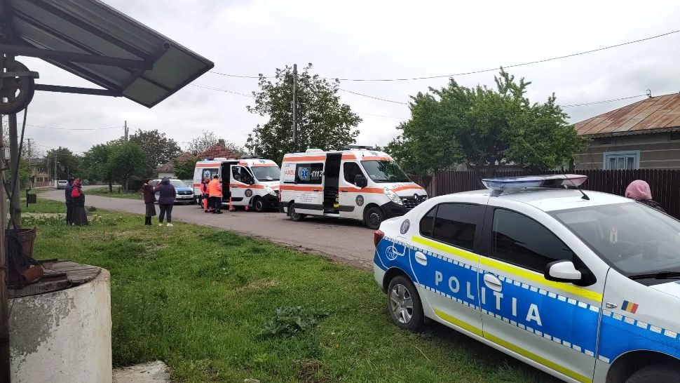 Tragedie într-o familie în Vrancea. O fată de 15 ani a murit SUBIT. A vomat sânge și s-a prăbușit