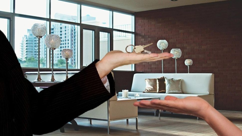 Vrei să vinzi casa sau să o închiriezi? Trucuri ca să scoti în evidență punctele forte și să le maschezi pe cele slabe