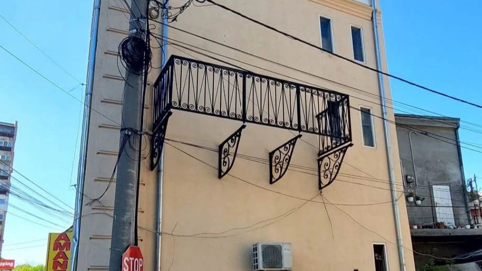 Culmea arhitecturii. O clădire mai „specială”. DETALIUL care face deliciul internauților FOTO