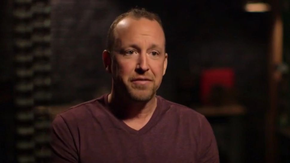 Ucigașul lui Teo Peter a ajuns vedetă de televiziune în SUA! A ascuțit o sabie în timpul unei emisiuni de succes