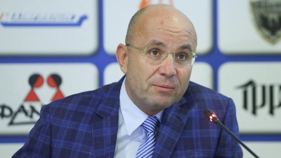 Cozmin Gușă: „Liderii politici români au decăzut sub presiunea sistemului Statului Paralel, partidele se vor defecta grav în cursul anului electoral 2024!”