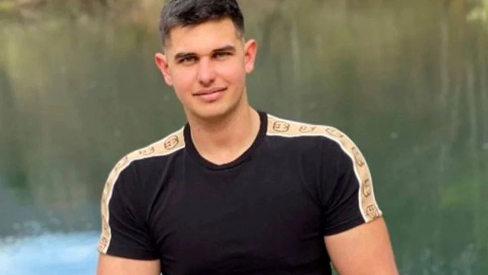 Cine e autorul noului atac armat din Serbia. Tânărul de 21 de ani a fost prins de polițiștii sârbi după ce a omorât 8 persoane