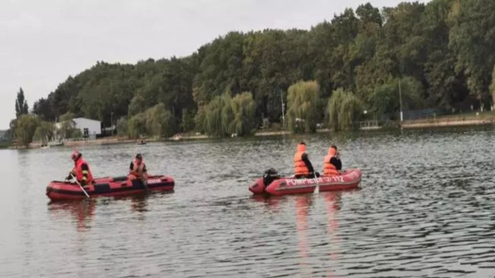 Cadavrul bărbatului dispărut luni, în Mureș, găsit  de către echipele de salvare