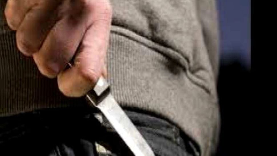 Paznicul unui club de noapte din Suceava, înjunghiat în piept. Detaliile incidentului, investigate de poliție