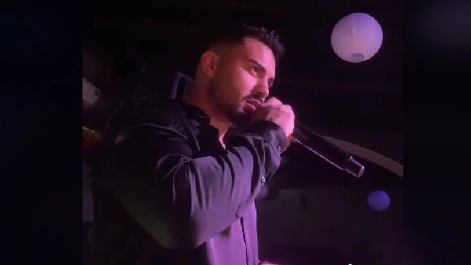 Concerte de mii de euro în satele sărace ale României - Fără asfalt, canalizare și apă curentă, primarii dau banii pe manele