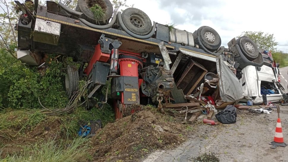 Accident grav, în jud. Timiș: o automacara s-a răsturnat - o victimă