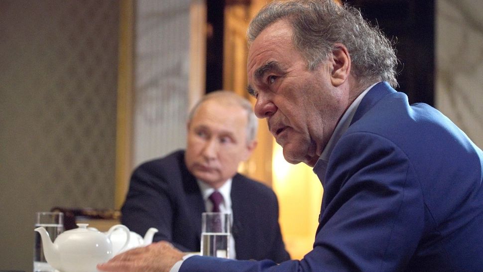 Oliver Stone: „Putin este „un mare lider” pentru Rusia!”