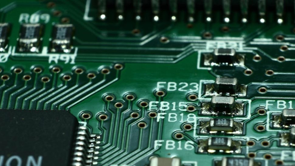 Compania Apple vrea să scape de chipurile fabricate în China. Decizia gigantului tehnologic, care a pus pe jar bursele