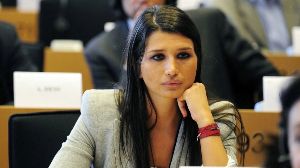 Elena Băsescu a ajuns la spital. Fiica fostului președinte a căzut de pe cal