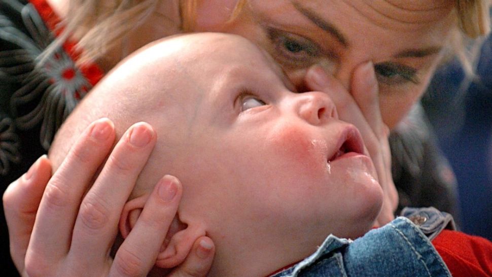 Cu ce ureche auzim vorbele dulci? Studiul care ne schimbă obiceiurile