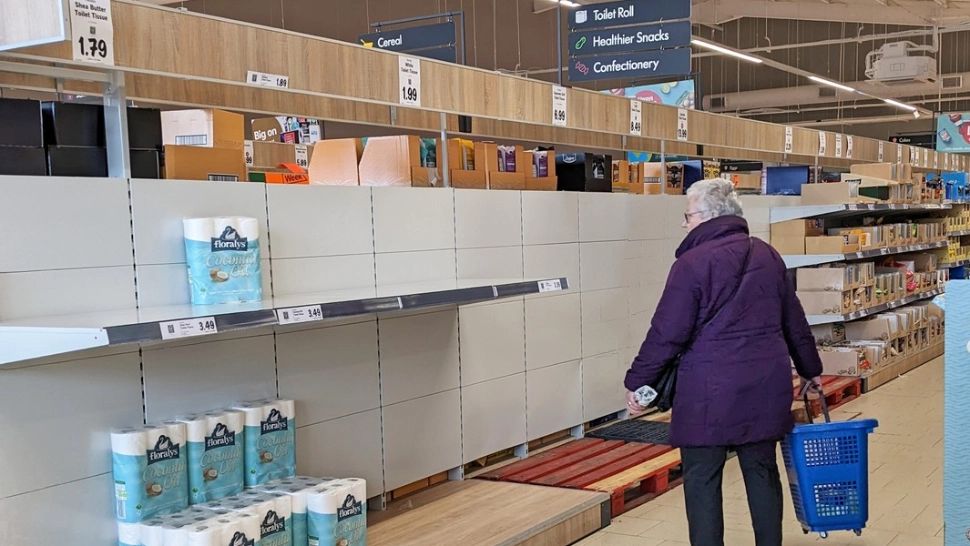 Premierul Ciolacu, după discuțiile cu delegația hipermarketurilor. Cum se vor reducerea prețurile alimentelor?