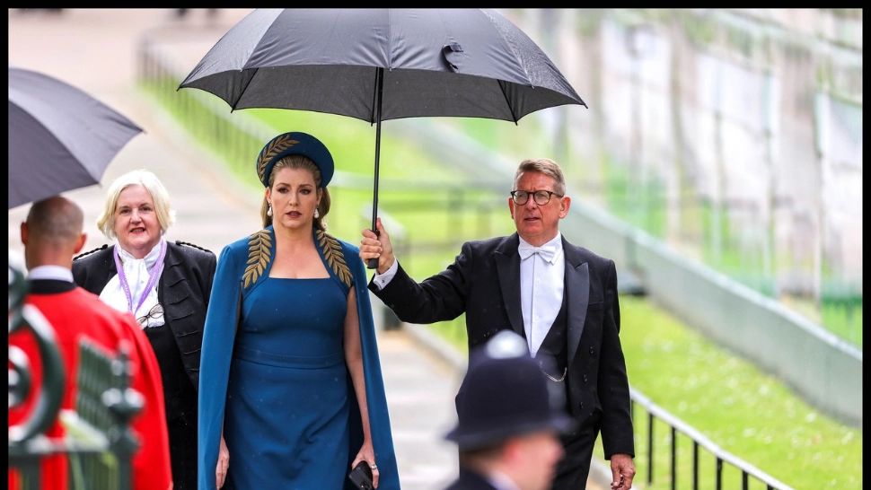 Cine este cea care a atras privirile tuturor la încoronarea regelui Charles. A fost votată cea mai sexy parlamentară - FOTO