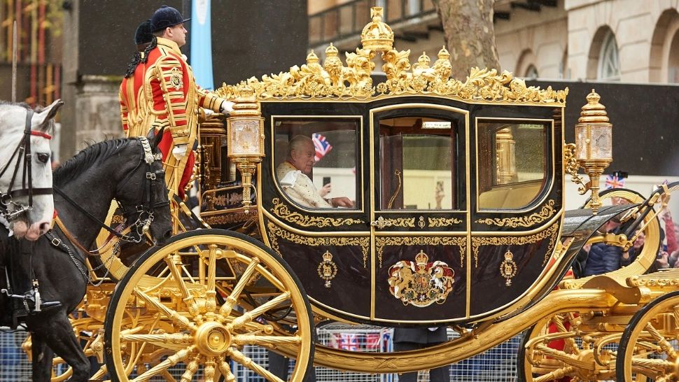 Regele Charles, ieșire nervoasă în ziua încoronării: ireal ce a citit un expert în citit pe buze!