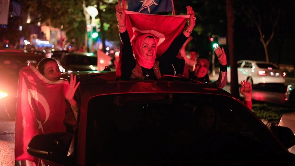 Lupta pentru DEMOCRAȚIE capătă noi valențe în Turcia. Erdogan a PIERDUT în marile orașe ale țării - Când va avea loc turul doi - FOTO&VIDEO
