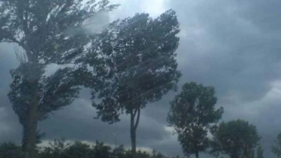 Furtunile lovesc din nou România. Cum va fi vreme de Rusalii?