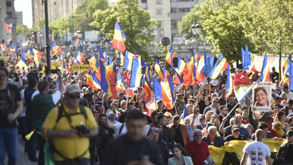 AUR, acuzat de EXTREMISM. Un lider PNL cere scoaterea partidului condus de George Simion în afara legii