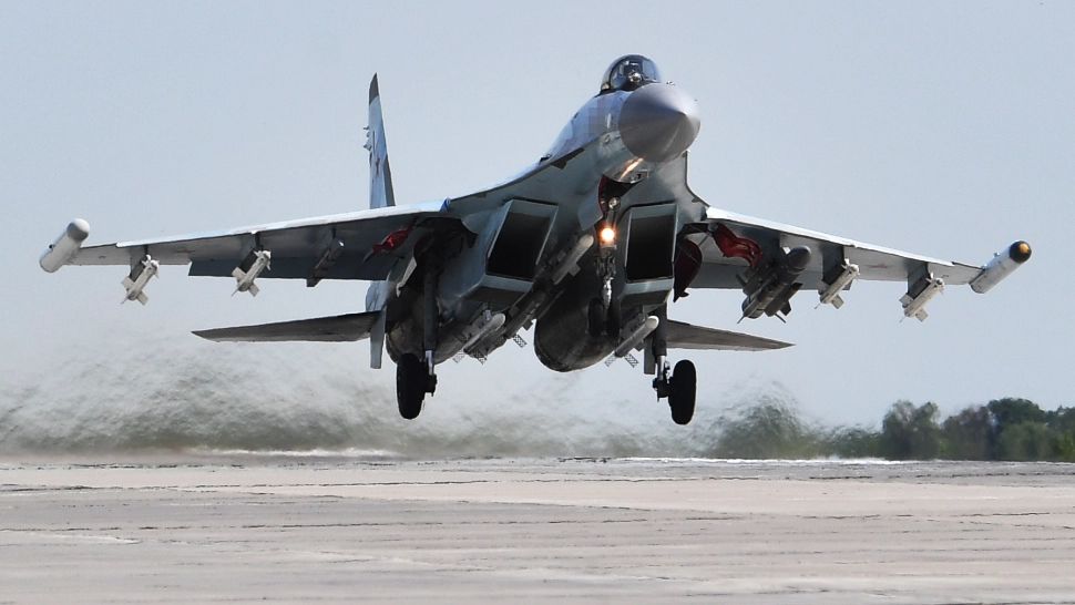 Război Ucraina. Un avion rusesc de ultimă generație a fost doborât în Marea Neagră VIDEO