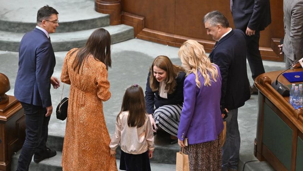 Ligia Deca, după decizia de miercuri a CCR: Pachetul legislativ „România Educată” a trecut și de testul constituționalității. Victoria, salutată pe Facebook