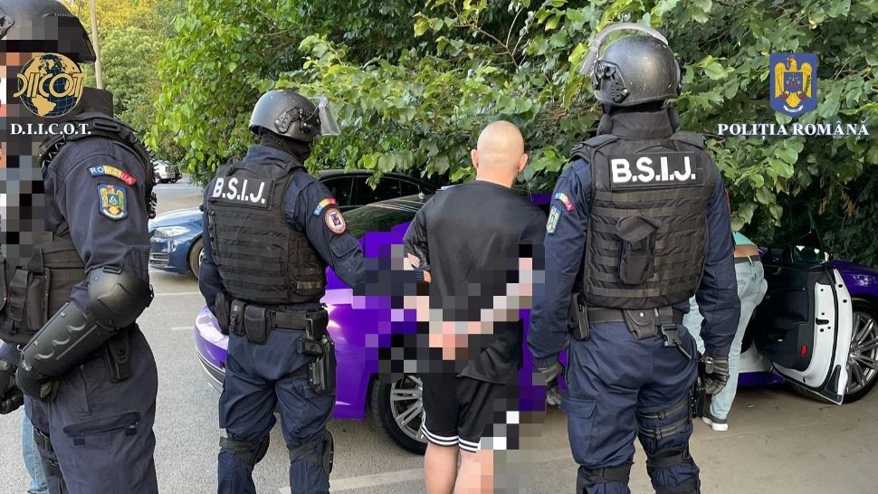 Vlad Obu, apropiat al fraților Tate, săltat de mascați și dus la audieri. Percheziții uriașe într-un dosar similar cu cel al milionarilor britanici