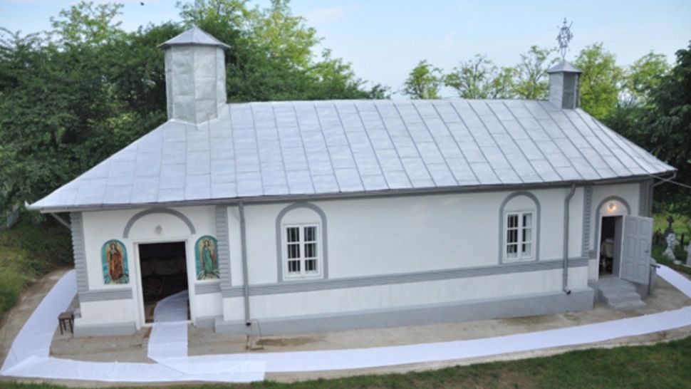 L-a supărat pe Dumnezeu! Un gălățean a ajuns în arest, după ce a prădat o biserică: a furat până și sticla de ulei pentru candelă!