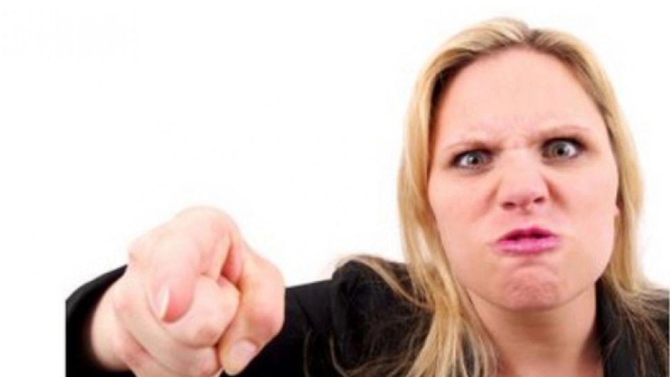 Care este cea mai cicălitoare zodie și de ce nu renunță să stea cu gura pe tine 