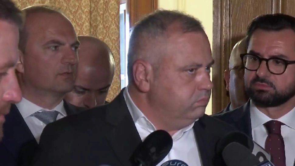 Noul ministru al Agriculturii nu știe cât este salariul minim în domeniul pe care îl va conduce