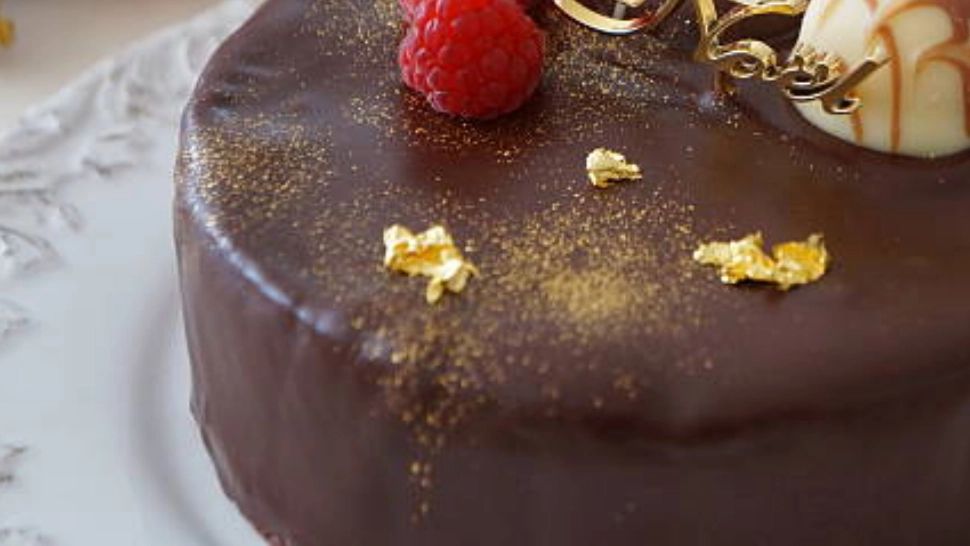 Cum se prepară, de fapt aurul comestibil. Secretul bucătarilor de lux