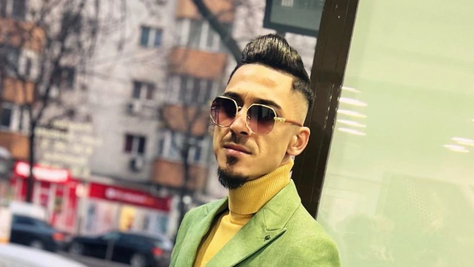 Un renumit cântăreț de muzică de petrecere, reținut pentru tâlhărie. Detaliile sunt ȘOCANTE - VIDEO