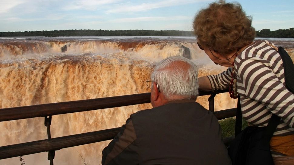 De ce miros urât bătrânii? Explicaţia va schimba total modul în care îi priveşti