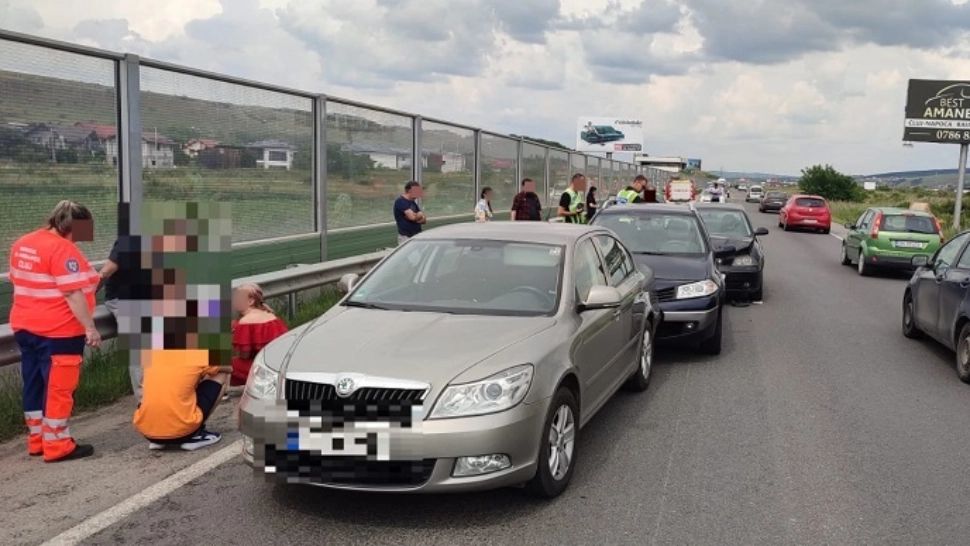 Accident în lanț pe centura Clujului - Patru autoturisme implicate
