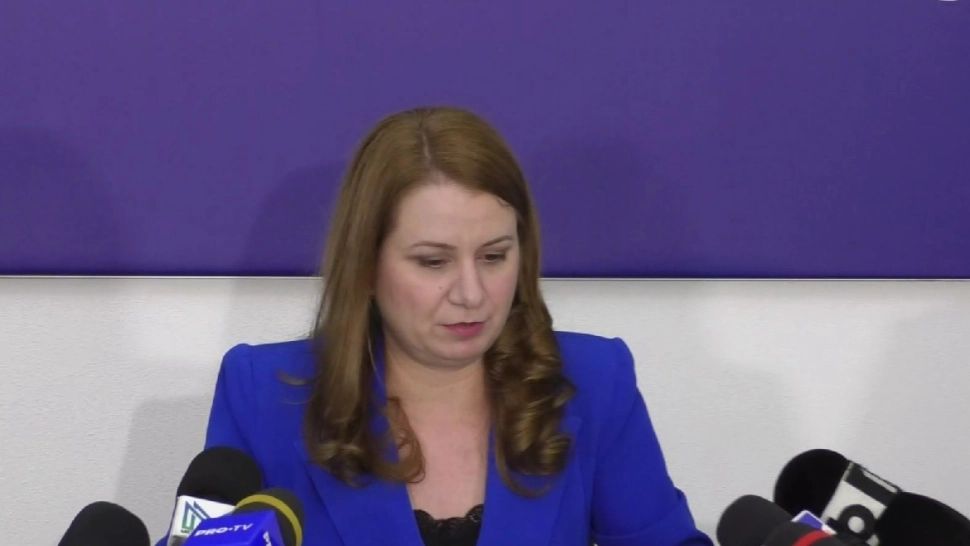 Ligia Deca, prezentă la Galați, în școlile inundate: Avem o serie de construcții modulare, pentru mutarea claselor 