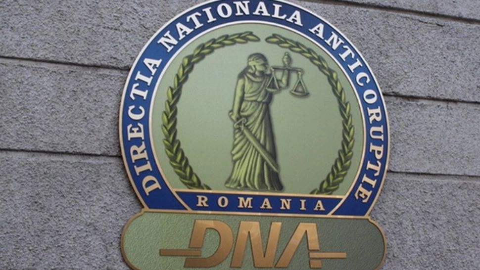 DNA lovește din nou: Omul de încredere al lui Buzatu, audiat de procurori  