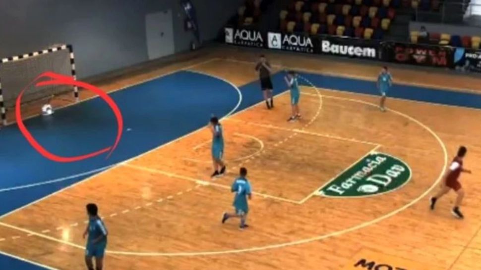 Imagini șocante – Un jucător de handbal, la un pas să fie ucis în Sala Polivalentă din Târgu Jiu – VIDEO