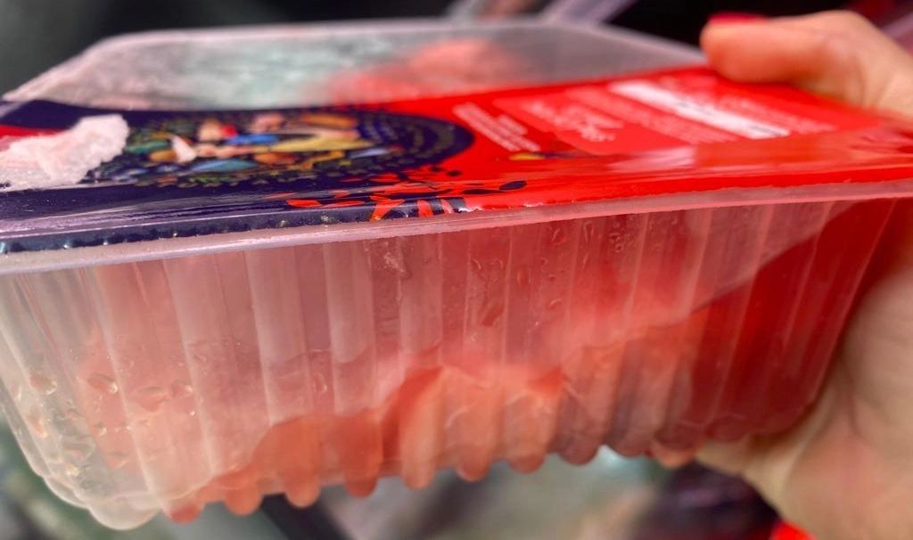 Tavernă grecească din București, închisă de Protecția Consumatorilor după o sesizare a clienților 